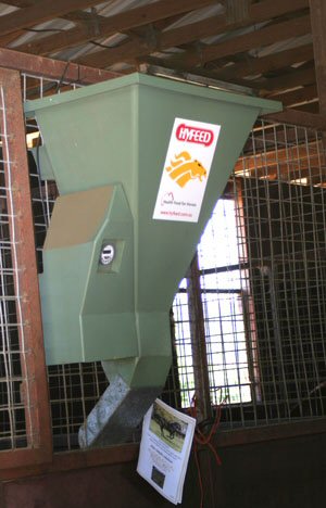 automatic horse feeder