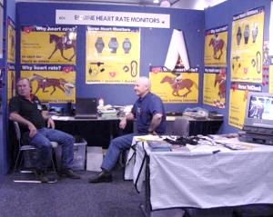 dequineheartmonitor1.jpg (18230 bytes)